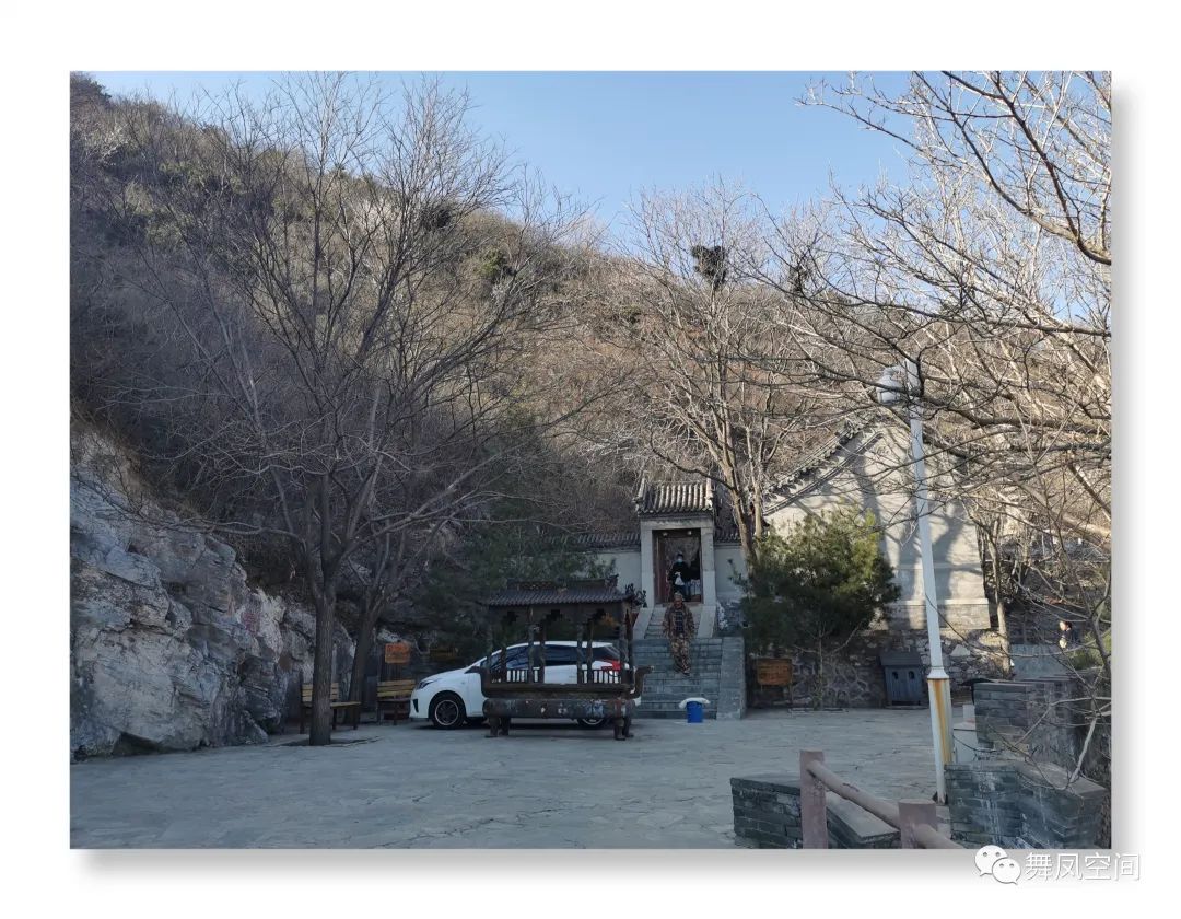 千灵山,北京西南第一崇山,春光无限