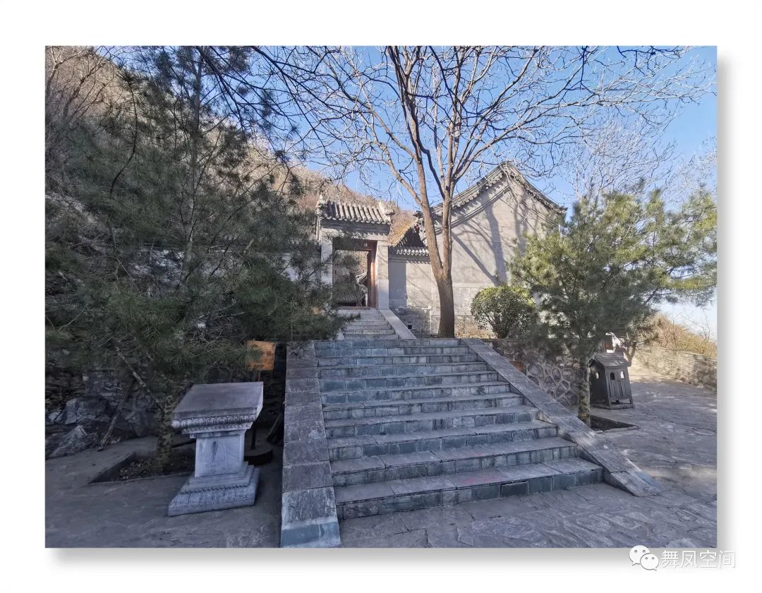 千灵山,北京西南第一崇山,春光无限