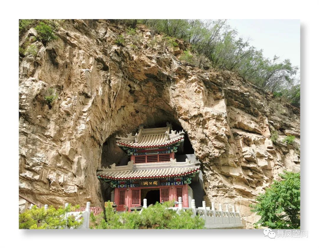 千灵山,北京西南第一崇山,春光无限