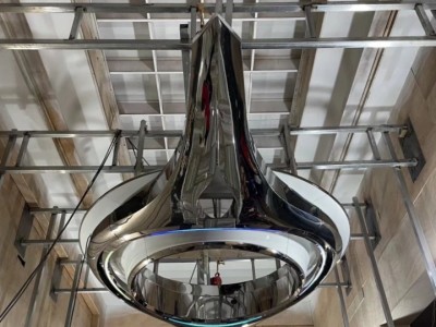 昆明不锈钢镜面抽象飞船雕塑 室内装饰吊顶图2