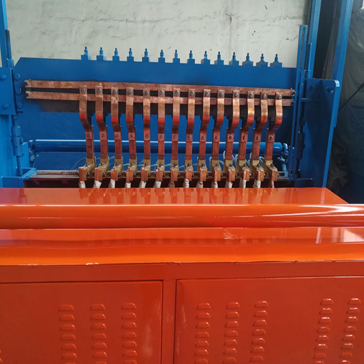 河北安平厂自动焊网机,焊网机 全自动焊网机 养殖网建筑网用网片焊网机