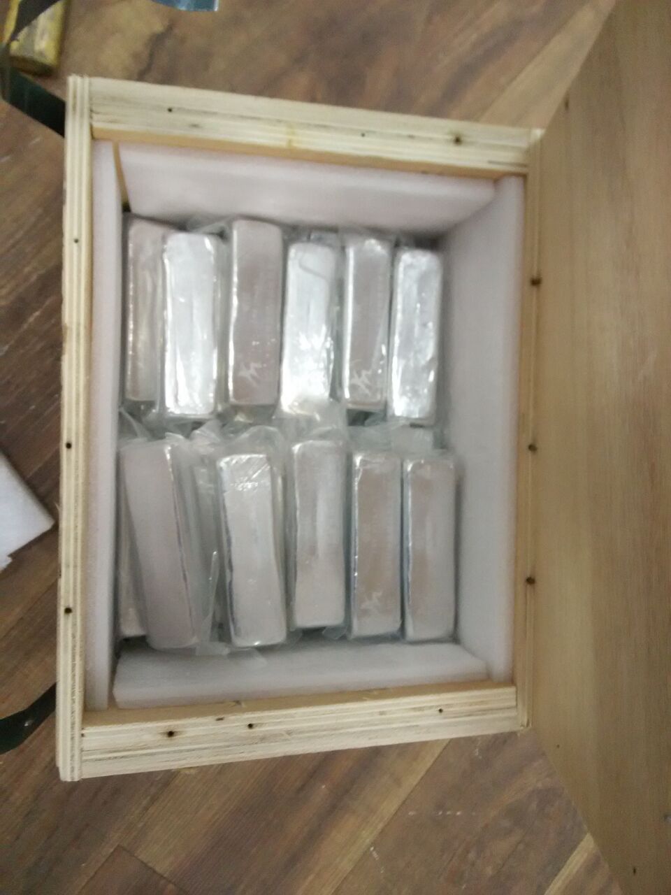 厂家 长期供应 高品质 铟锭 铟粒 铟粉 氧化铟 高纯铟 99.995%-99.99999%