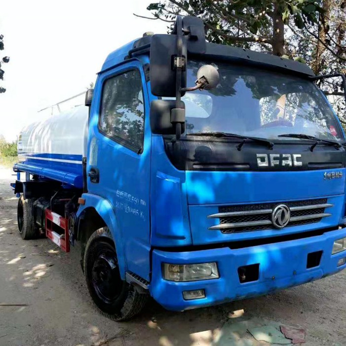 鑫栋 8立方小型洒水车 小型电动高压清洗车 绿化洒水车 洒水车水炮