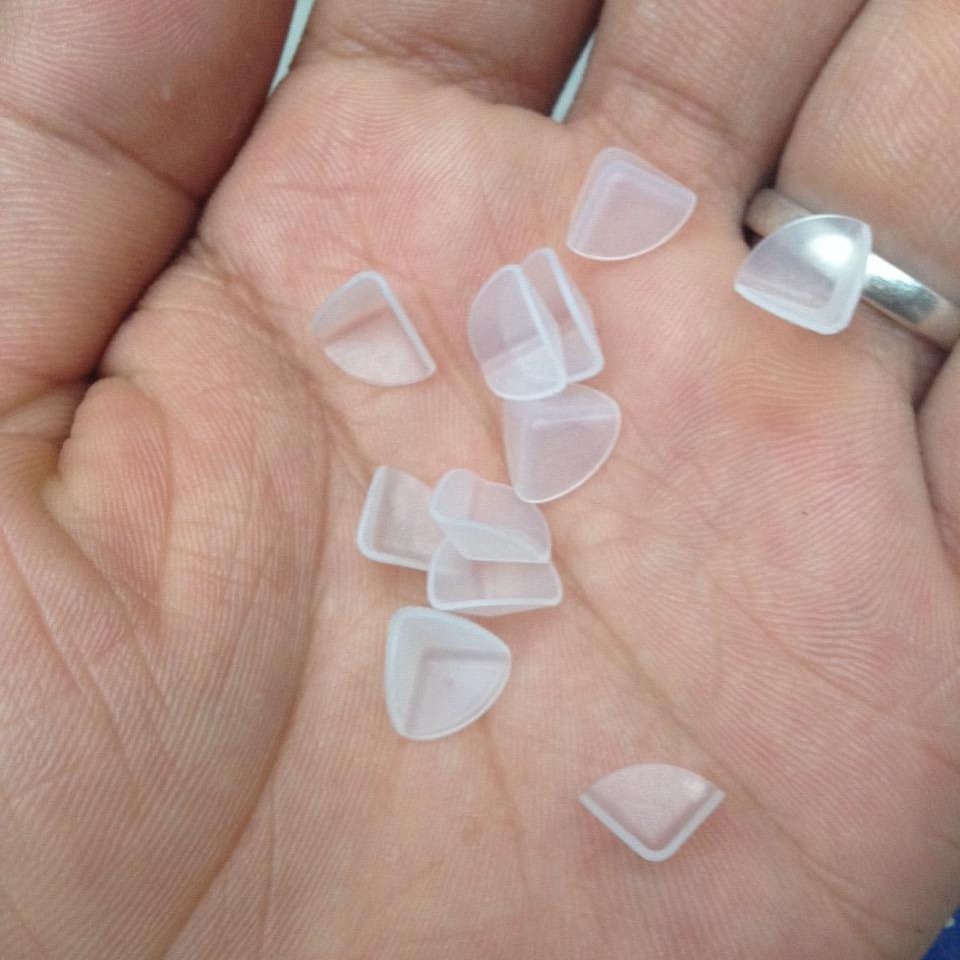 厂家供应硅胶防滑垫,黑色硅胶垫片,白色硅胶垫片,透明硅胶垫片